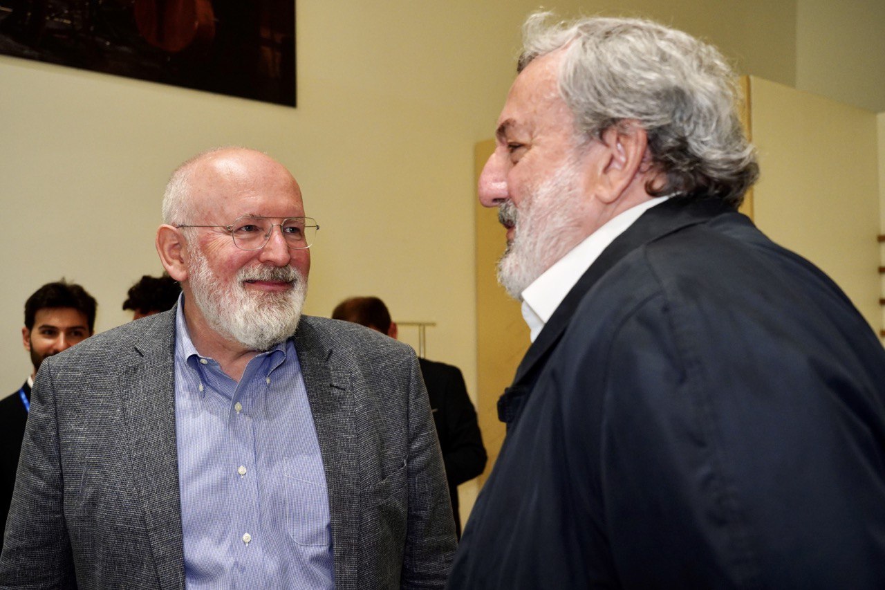 Emiliano incontra a Taranto il vicepresidente della Commissione Europea Frans Timmermans