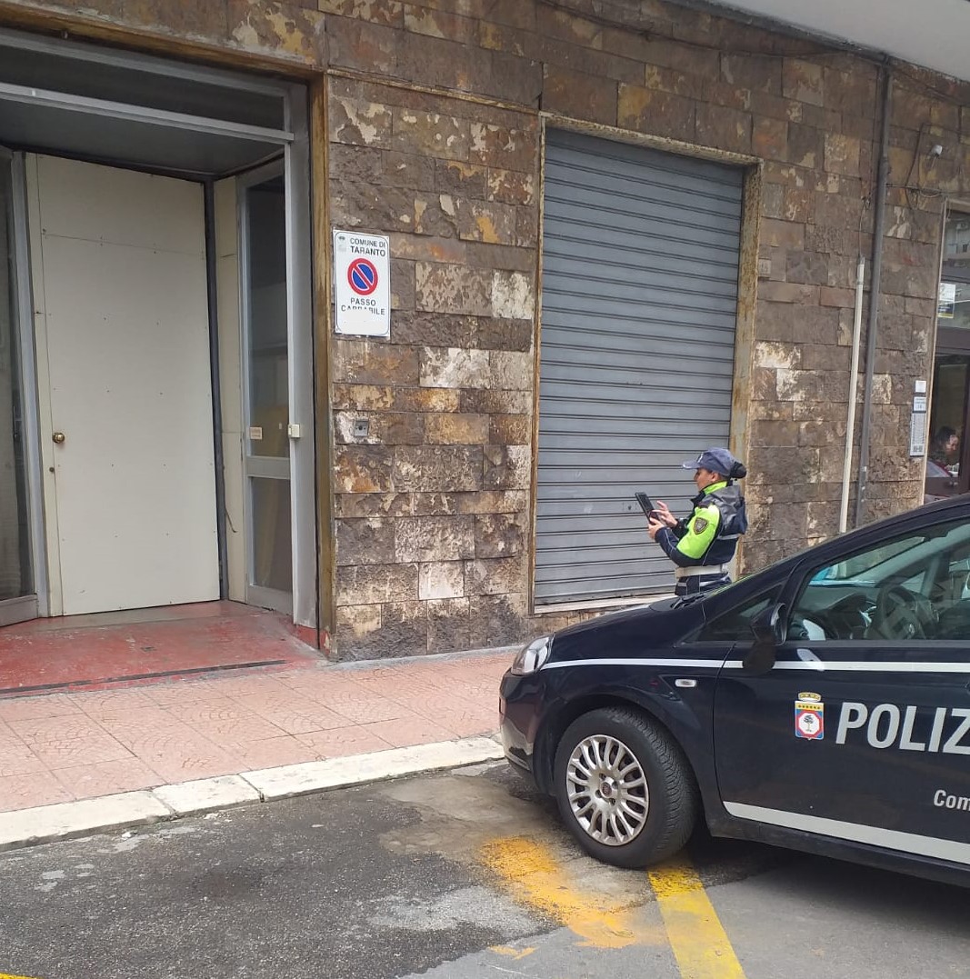 Passi carrabili, “stretta” della Polizia Locale su utenti morosi e autorizzazioni scadute