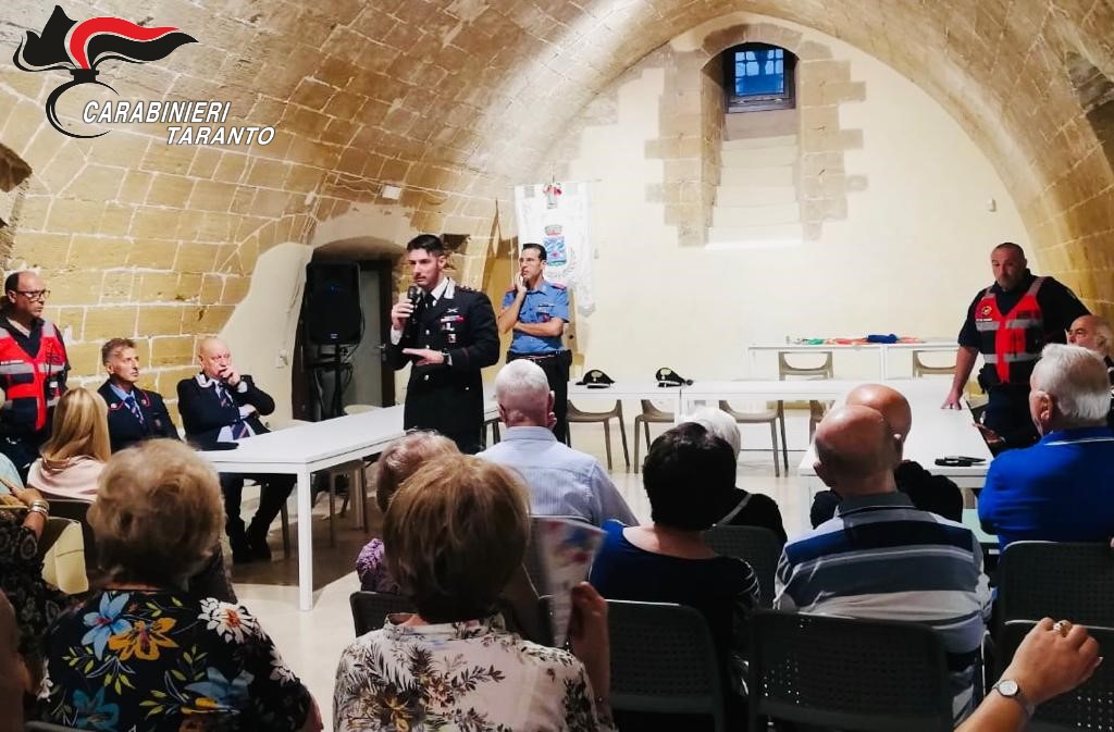 Pulsano: i carabinieri incontrano gli anziani