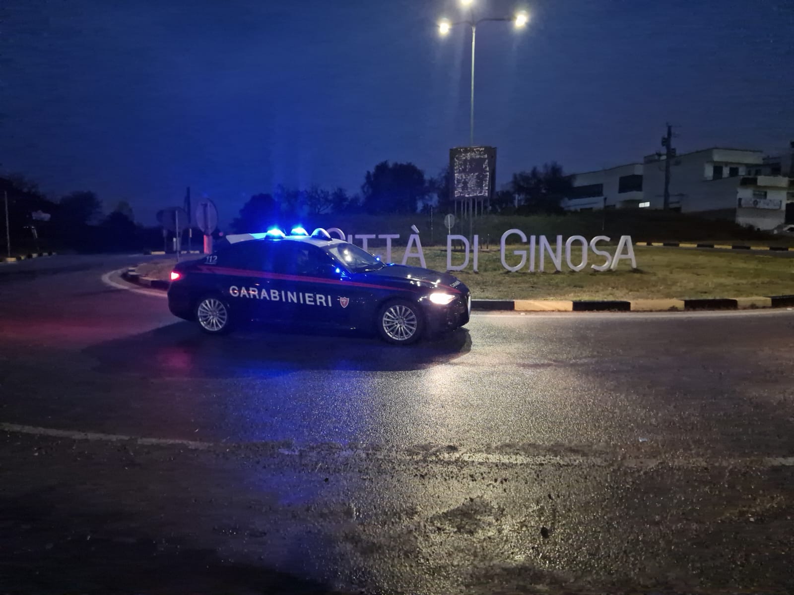 Un arresto dei Carabinieri per maltrattamenti in famiglia