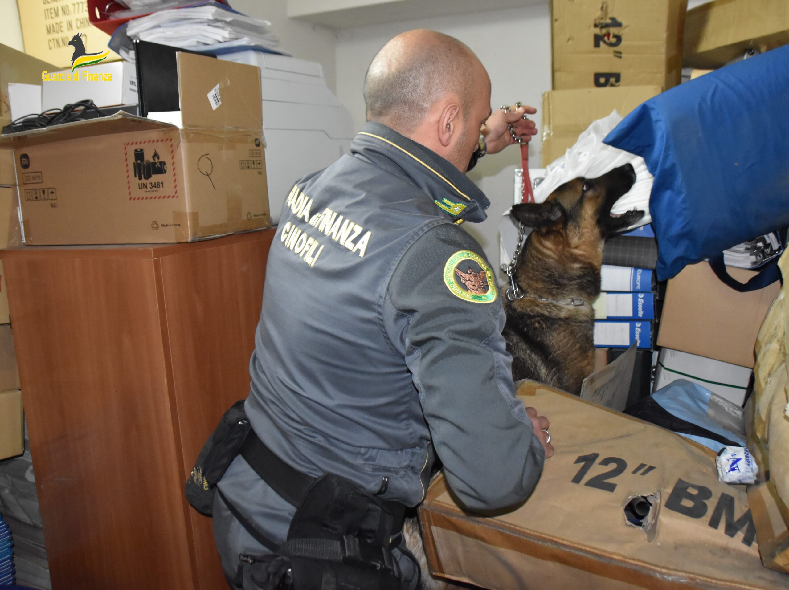 GdF Taranto: sequestrate sostanze stupefacenti, segnalati 30 responsabili